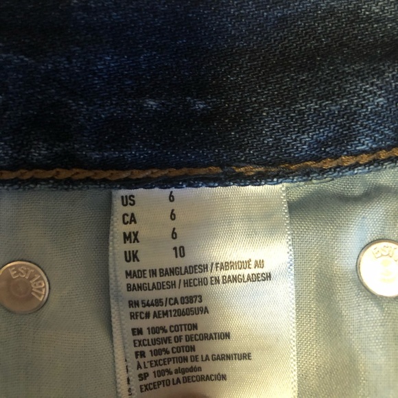 American Eagle Embroidered Jean Shorts - Picture 3 of 3